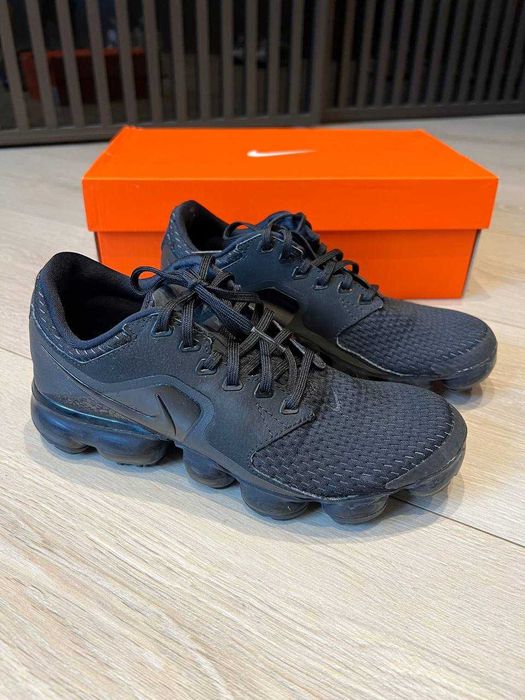 Vapormax nike р.37 23 см чорні