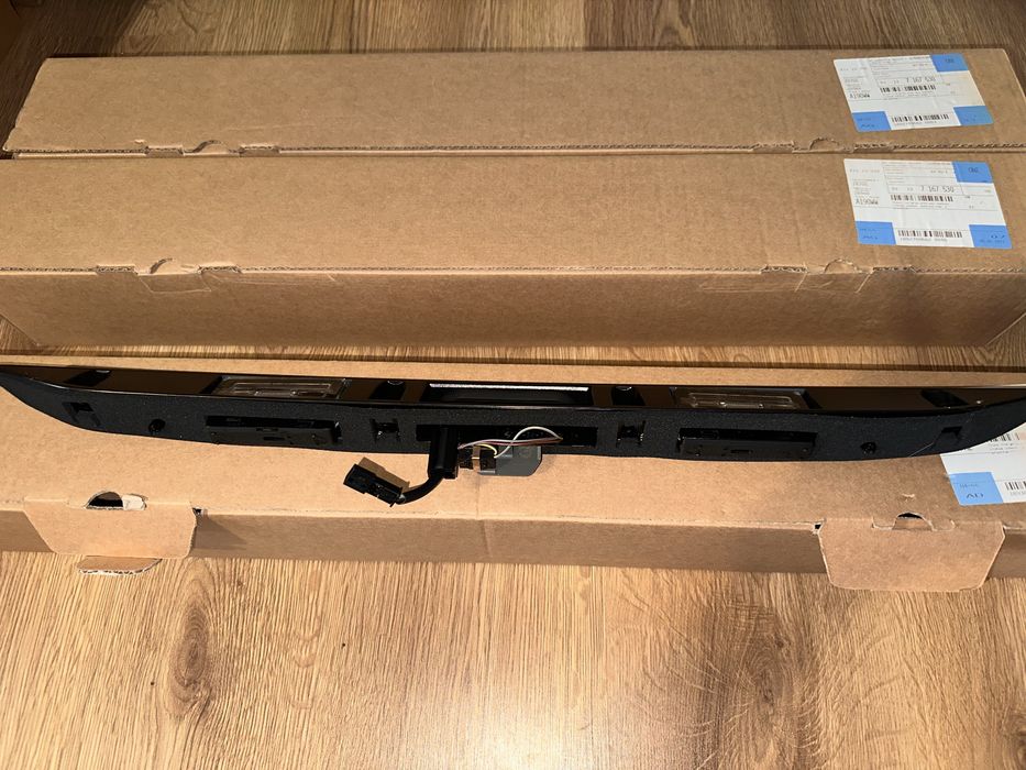 Listwa klapy bagażnika Mini Cooper R50, R52, R53 nowa, OE