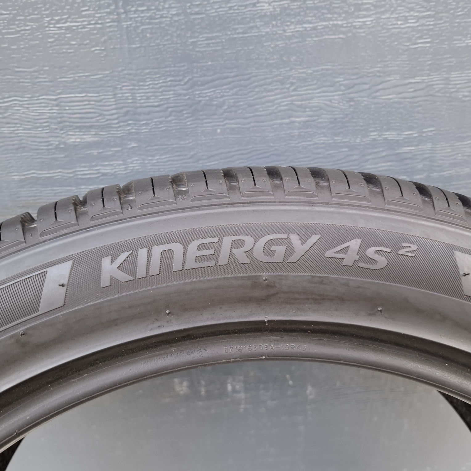 Hankook 245/45 R19 Kinergy 4s²