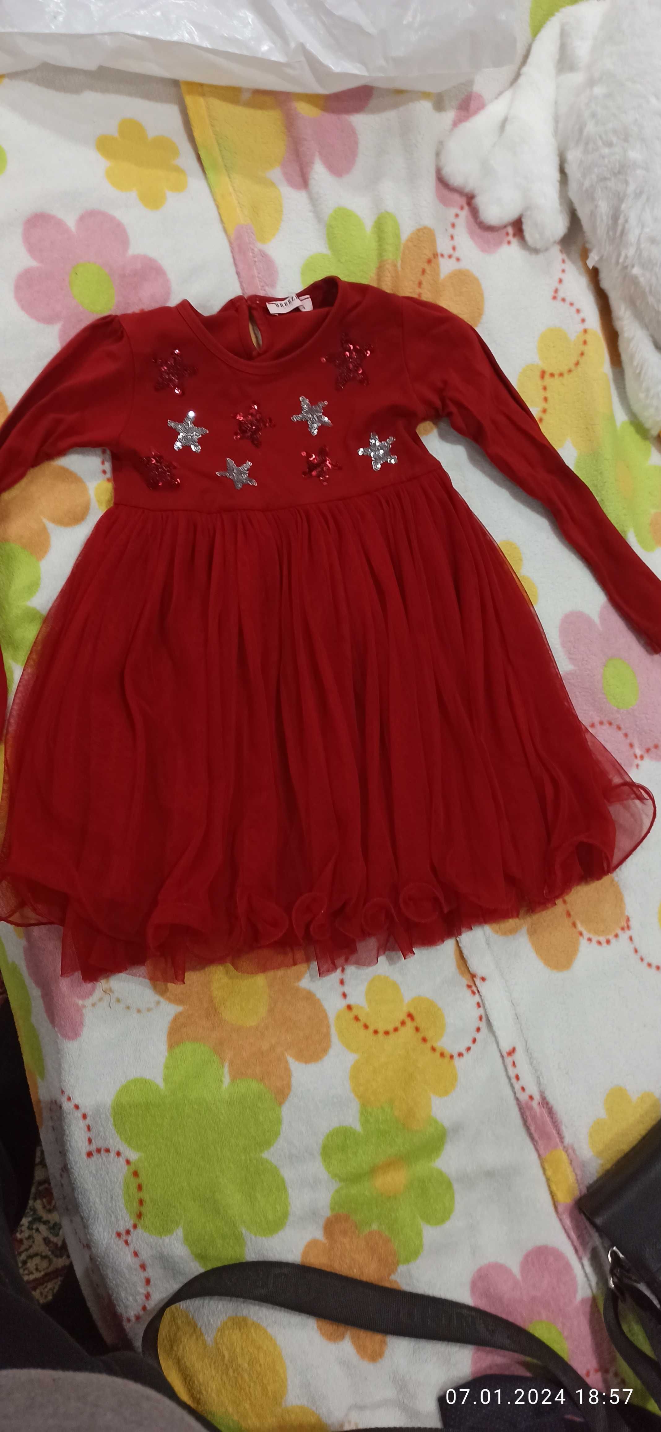 Платье детское , цвет красный