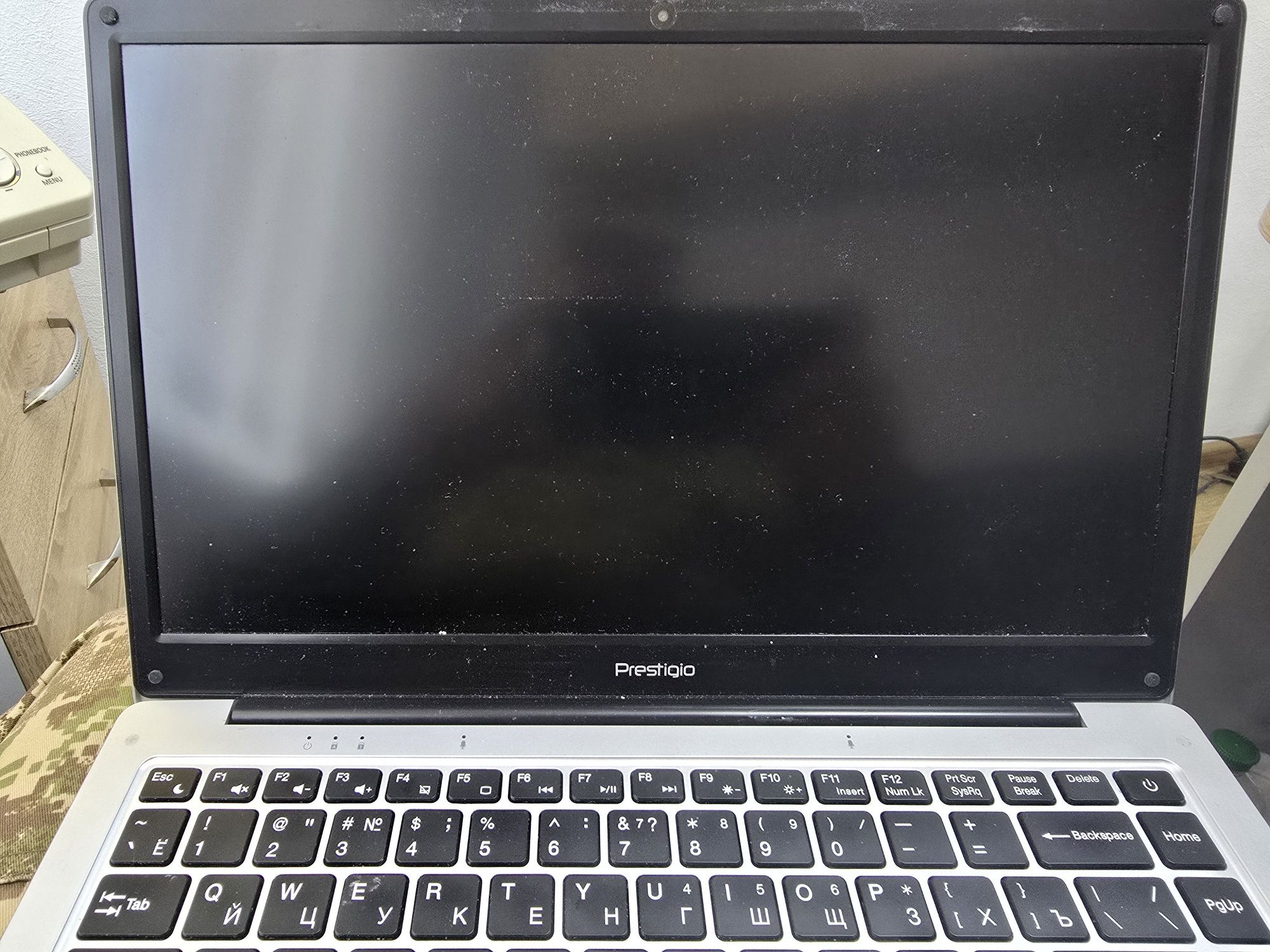 smartbook 141 c4