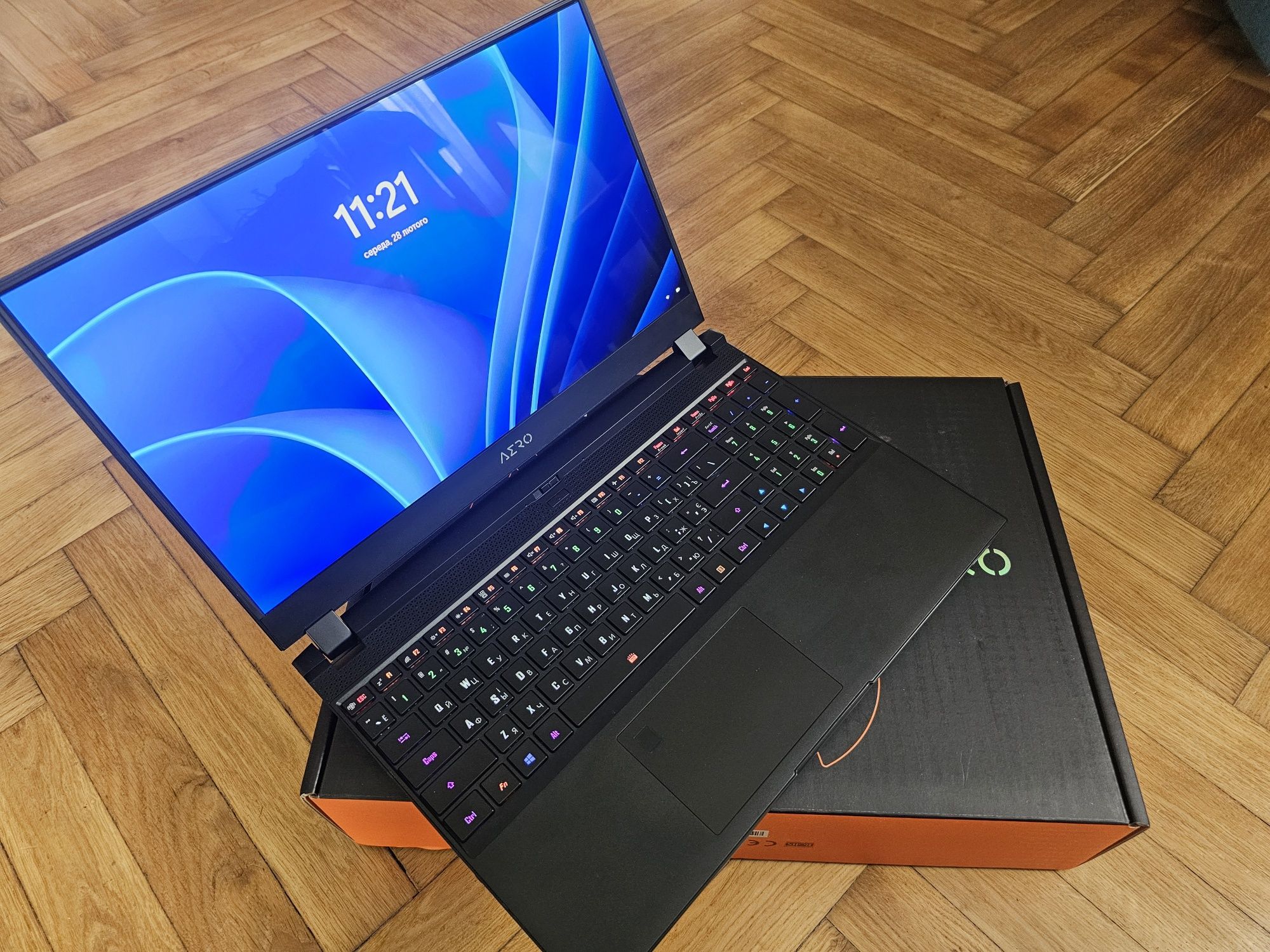 Ноутбук Gigabyte Aero 15 OLED XA: i7, 32Gb, RTX™ 2070, 1.5 Tb SSD