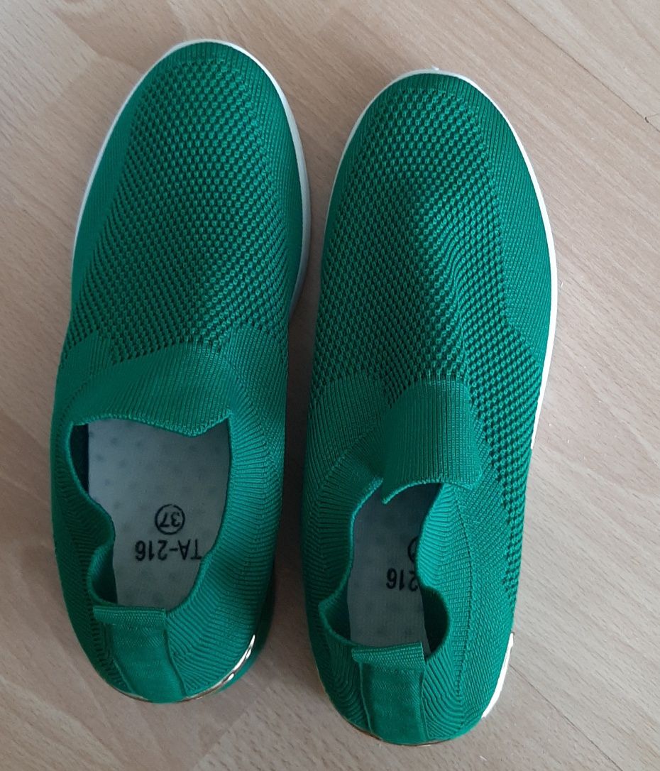 Buty sportowe, wsuwane,,  zielone