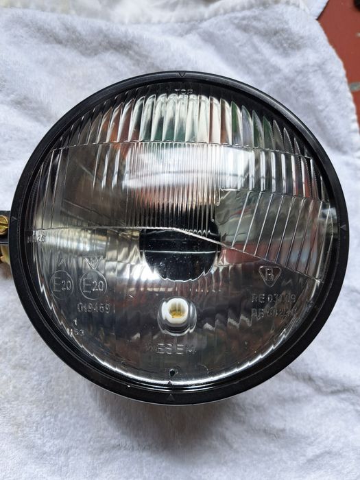 Reflektor przedni R2 12V- C330 C360