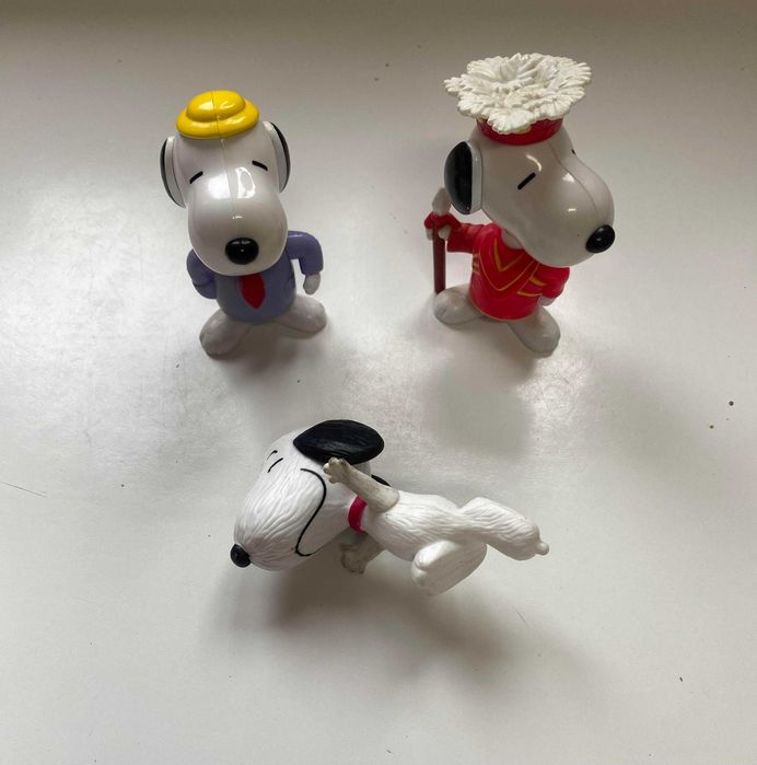 Smurf,Hello Kitty,Snoopy Sally Noddy