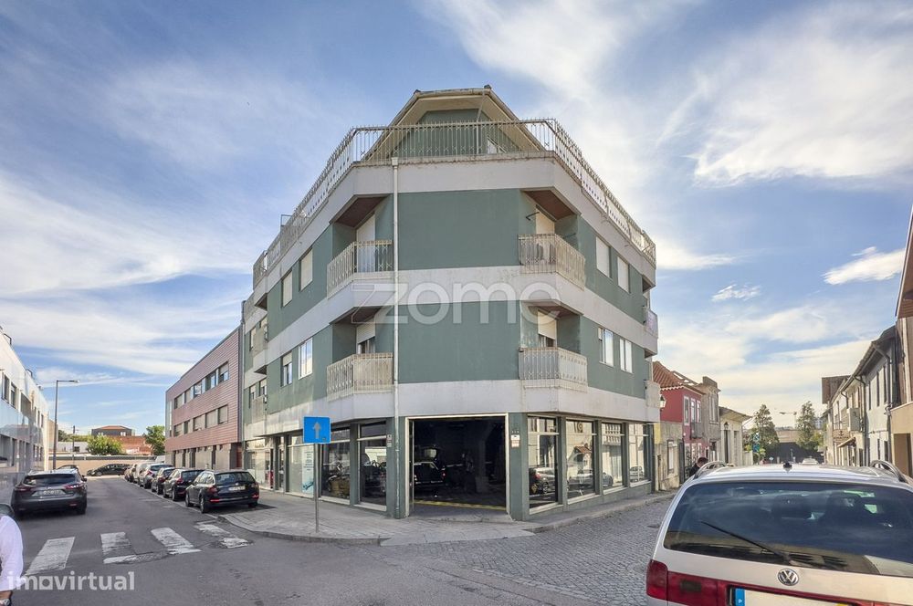 Apartamento T2 renovado em Leça da Palmeira