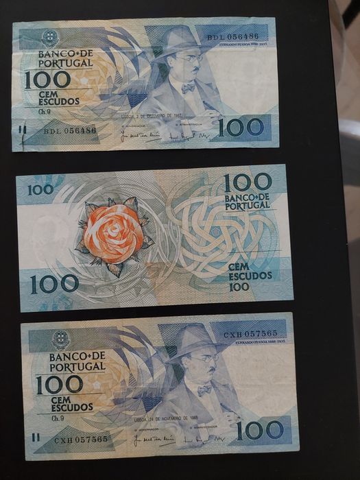 Notas de 100$00 escudos.