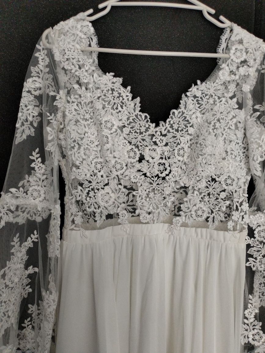 Suknia ślubna biała boho długi rękaw koronkowa M-L