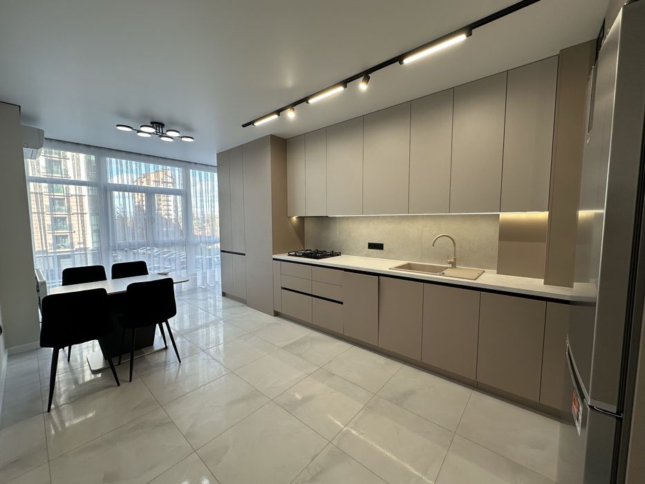 Оренда  2 кімнатна квартира ЖК Бау Комфорт,поруч Липки ,міське озеро