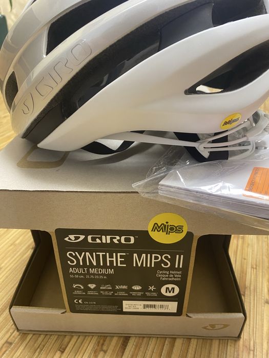 Giro Synthe mips 2 велошолом