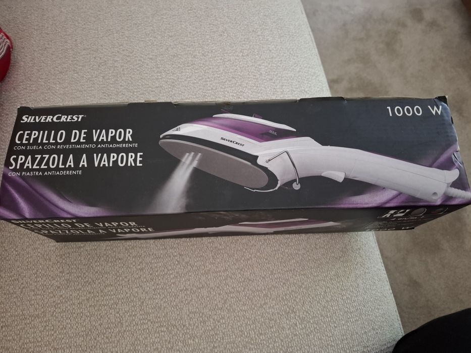 Ferro de roupa a vapor