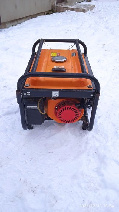 Бензогенератор б/у