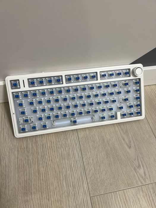 Клавіатура aula f75,сині свічі,стан дуже хороший