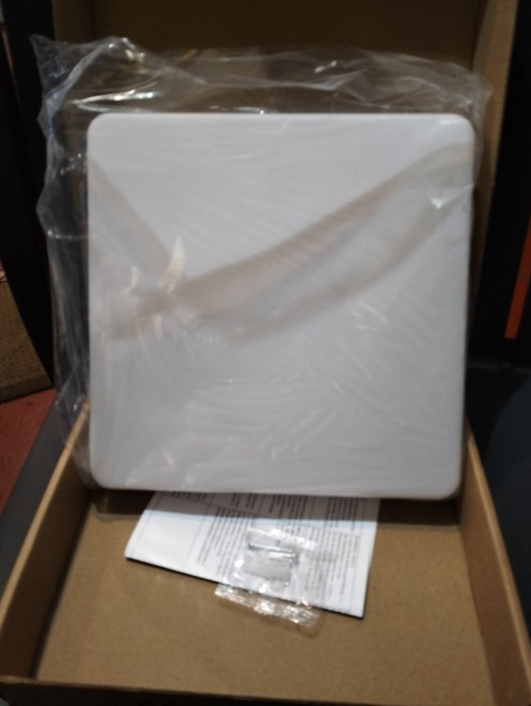 Candeeiro de tecto de LED