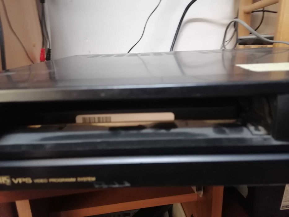 Magnetowid VHS Sharp VC-A211