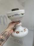 Porcelanowy klosz i postawa do lampy