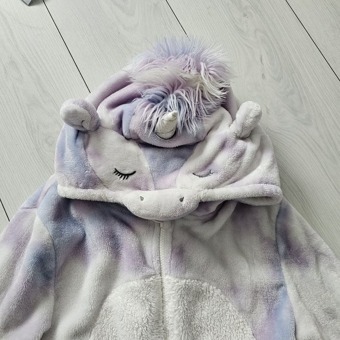 Piżama jednoczęściowa kombinezon do spania jednorożec rozmiar 146