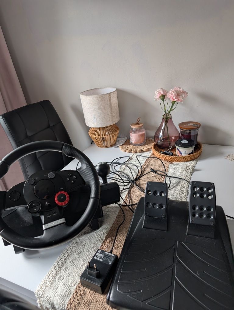 Logitech driving force GT