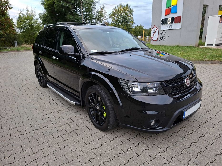 FIAT FREEMONT 2.0d 170KM*AUTOMAT*4x4*7-OSÓB*skóry*DVD*serwis*keyless