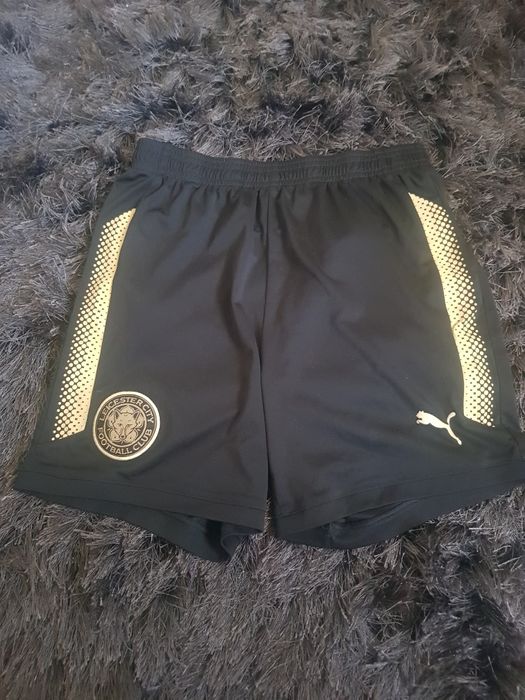 Spodenki sportowe chłopiece