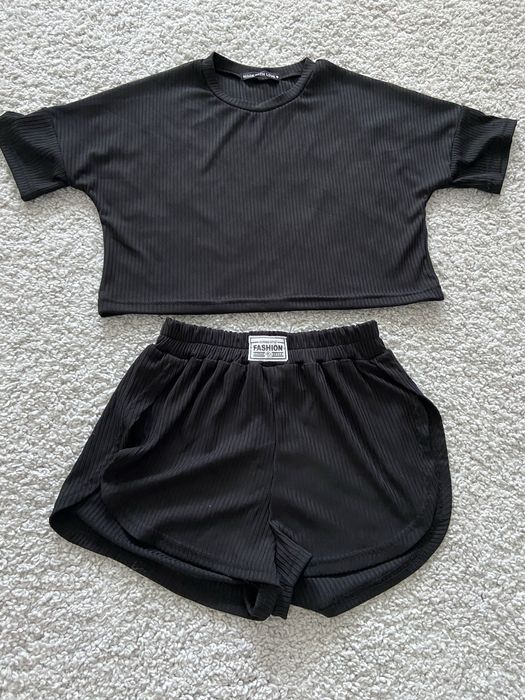 Продам жіночий костюм