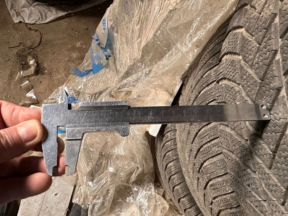 Зимові шини. Bridgestone Blizzak, 265/55 R 19.