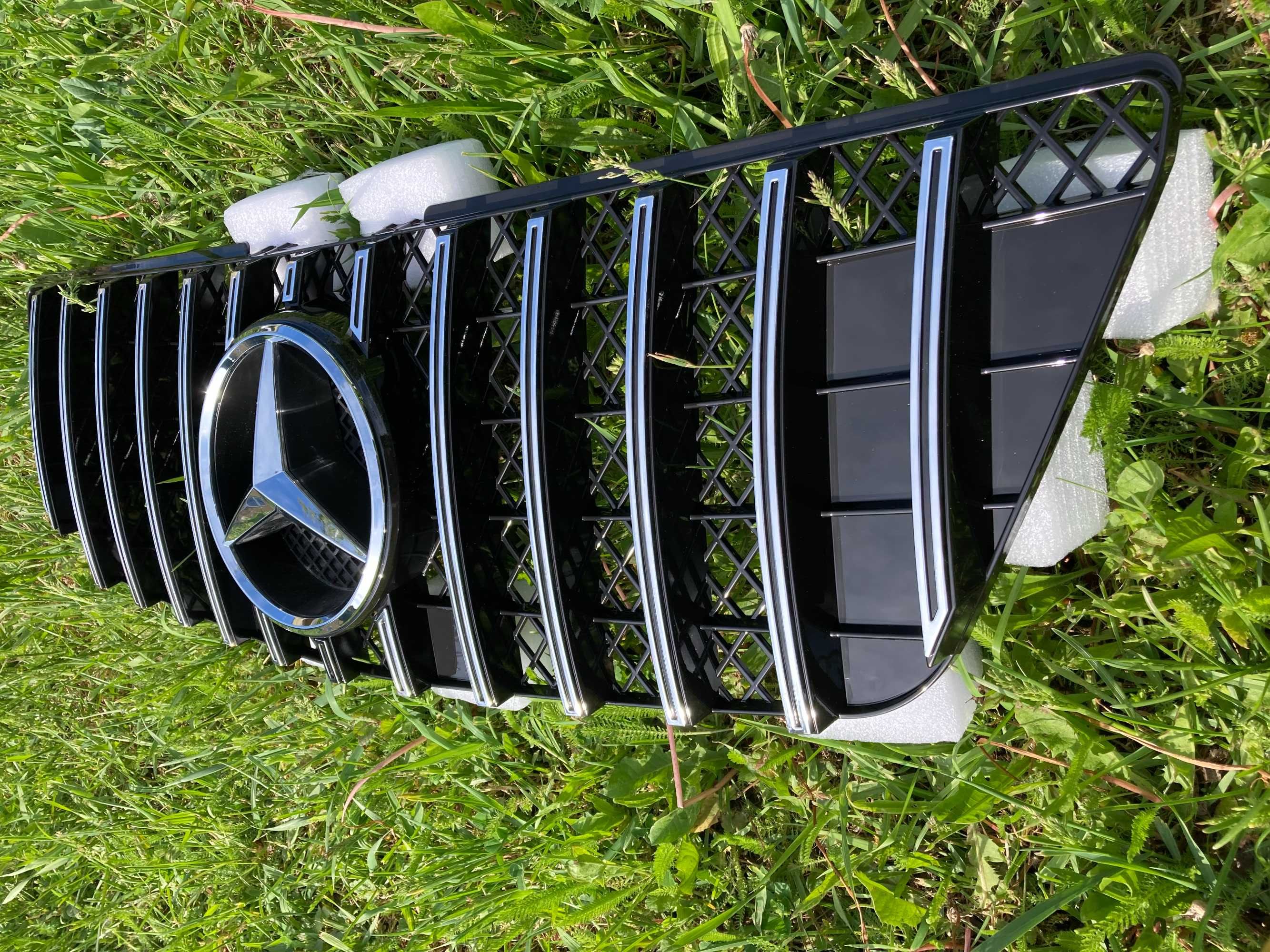 Решетка рад.mercedes MLw164 09-12год.GTстиль(Chrome Black)(Full Black)