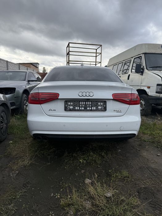 Audi a4 під відновлення