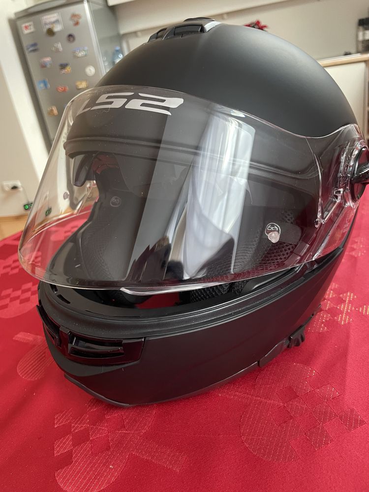 Kask damski  szczekowy motor LS2 rozm.S