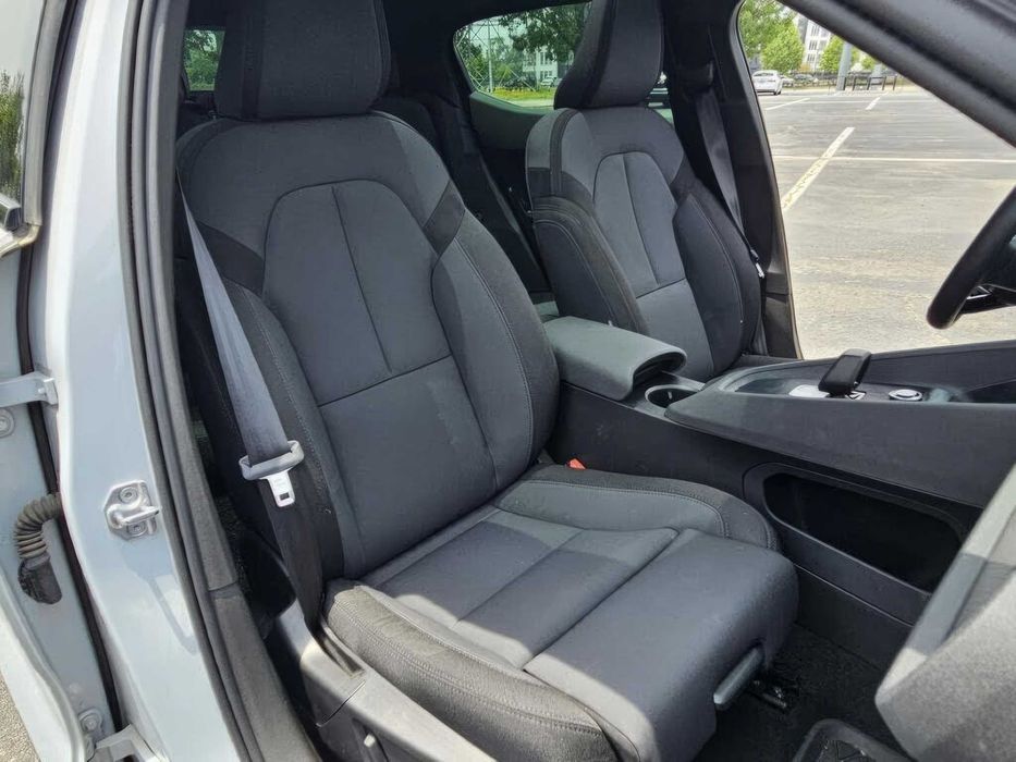 Polestar 2      2022