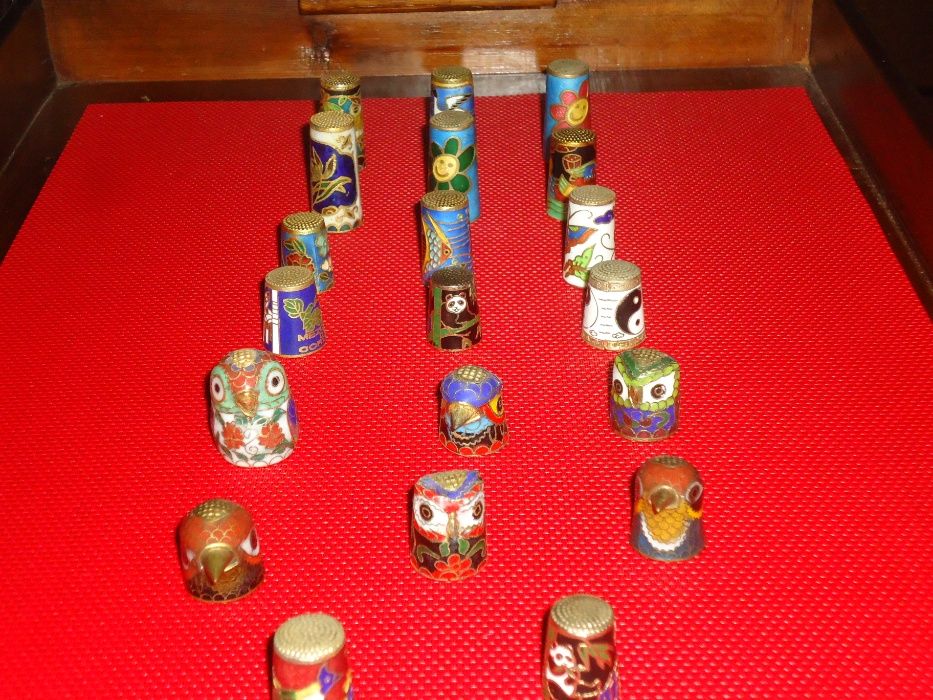 Colecção de Dedais de Cloisonne