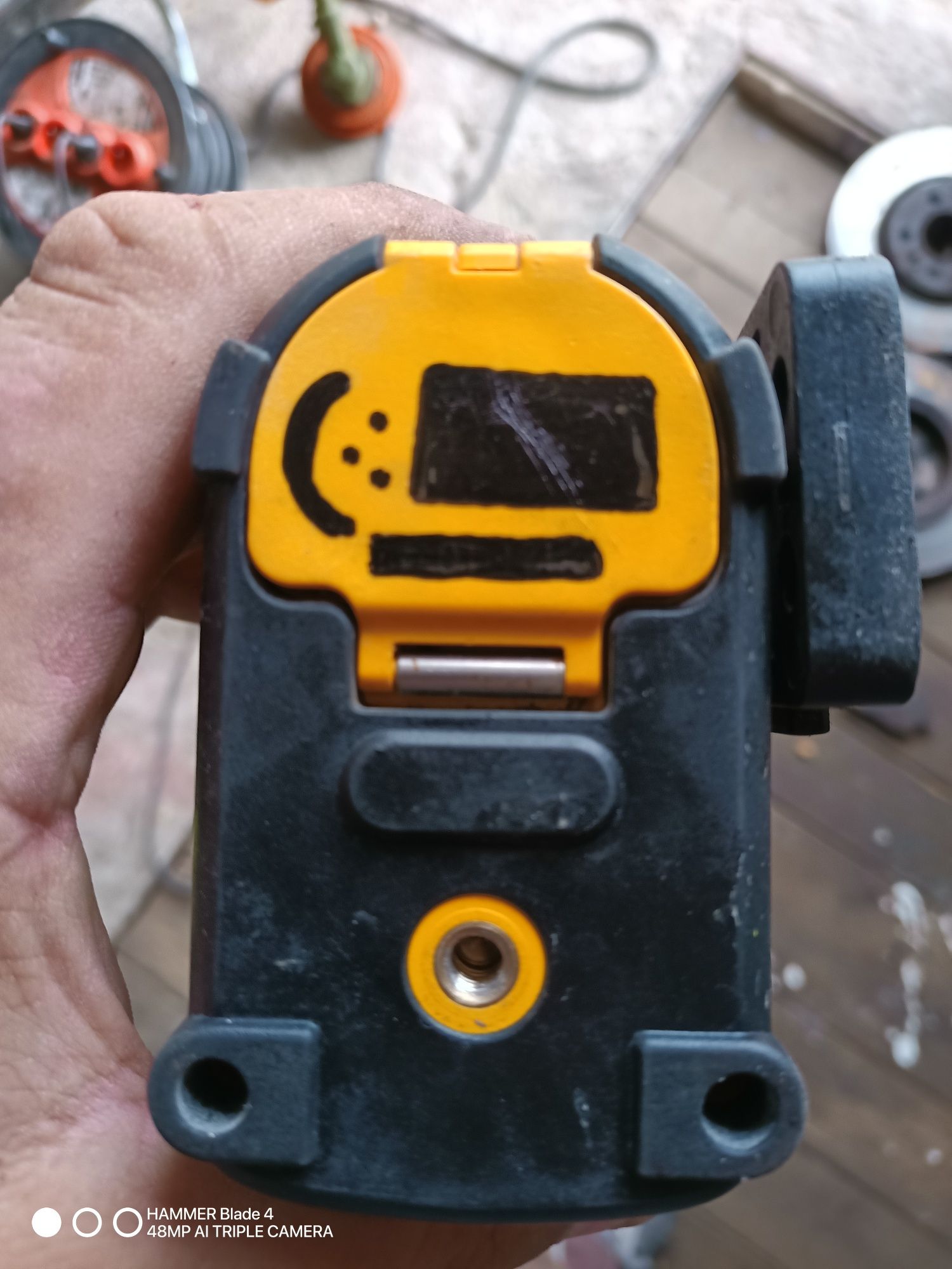 Laser DeWalt, ze statywem, super
