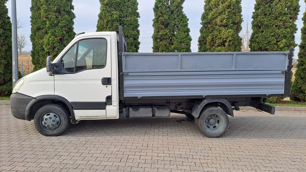 Sprzedam Iveco 35C12  Wywrotka do 3.5T  na kat B.