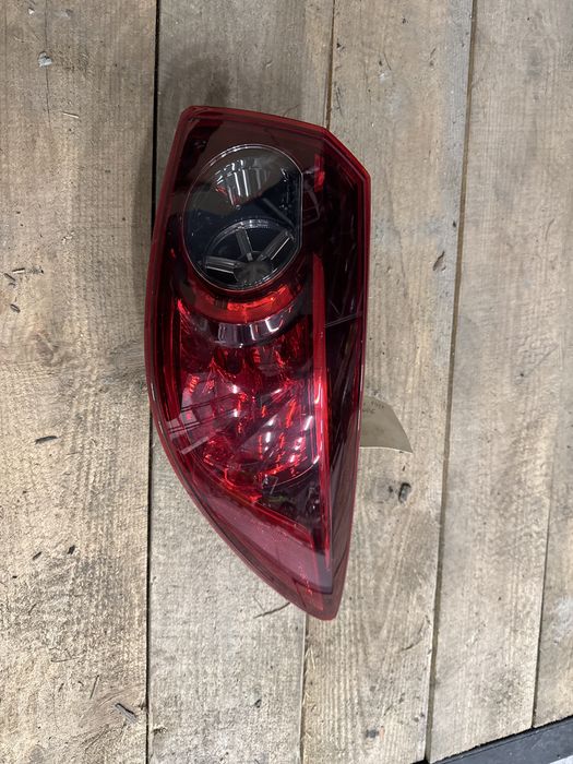 Фонарь стоп  задній правий мазда 3 mazda 3 bn bm 2014 2015 2016 2017