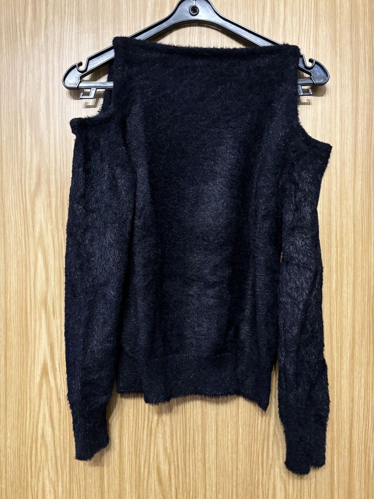 Mohito sweterek sweter fluffy damski elegancki czarny S
