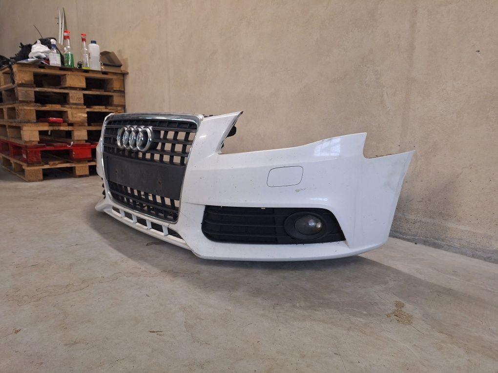 Zderzak przedni Audi A4 B8 xenon przedlift LY9C