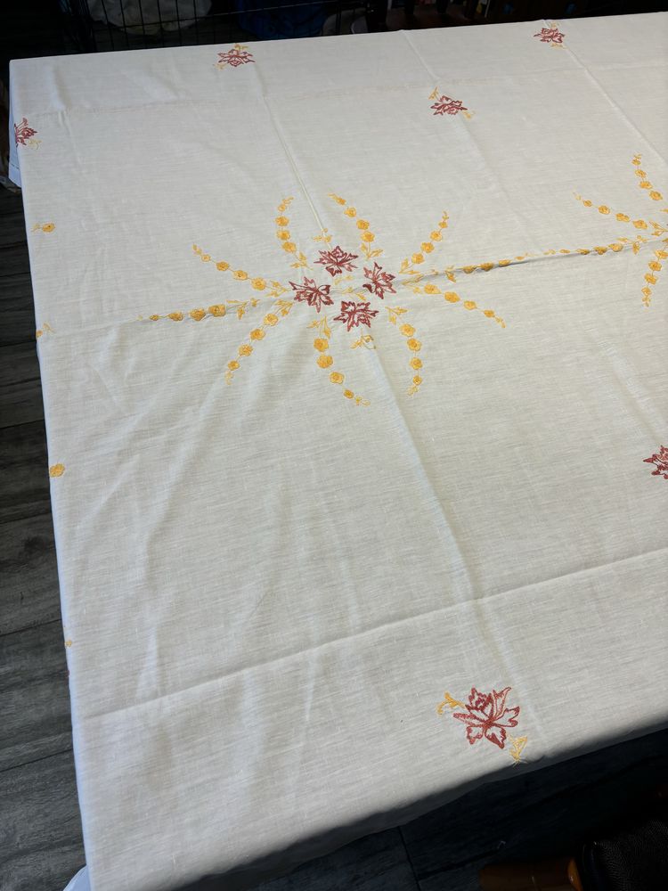 Toalha de mesa bordado manual 150 × 205