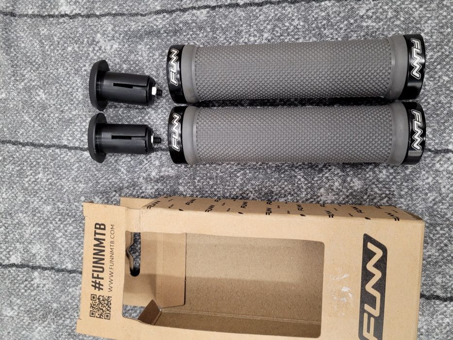 Chwyty rowerowe FUNN 130mm combat grips w/o flange