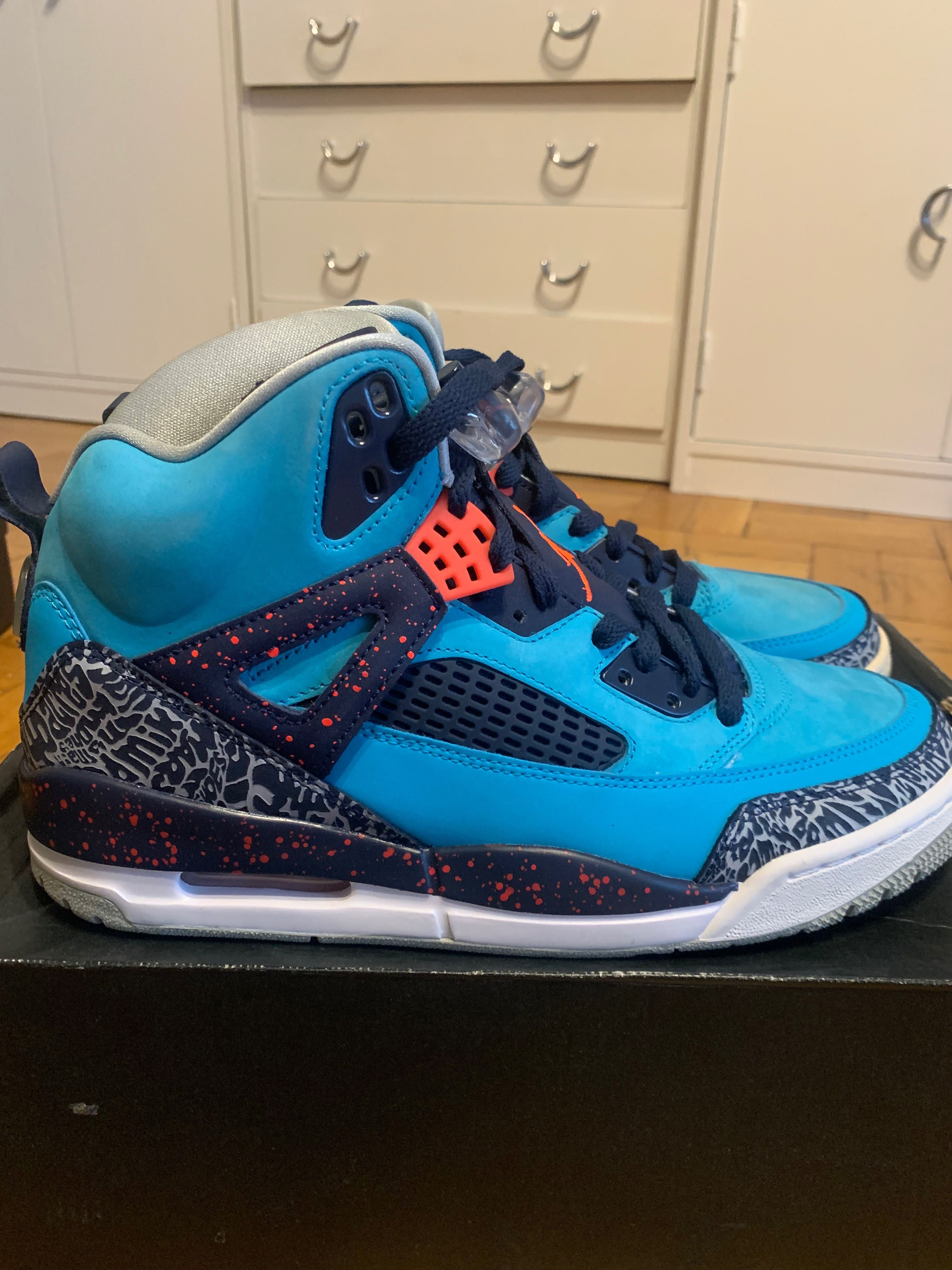 Jordan Spizike Turquoise Blue