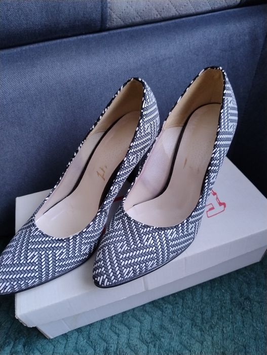 Buty na obcasie rozm 38