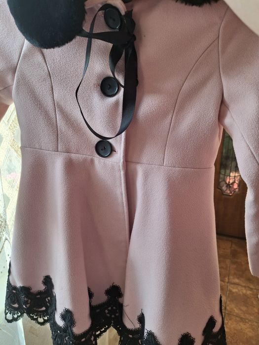 Продам  плащик весна-осінь на дівчинку