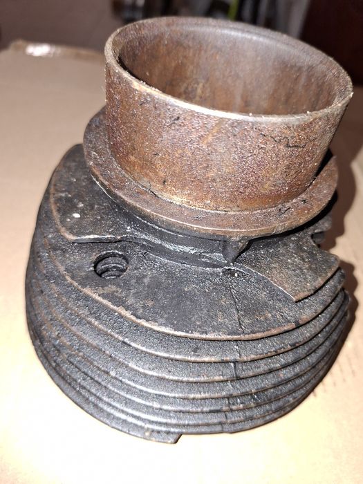 Oryginalny cylinder junak m7 m10 z epoki