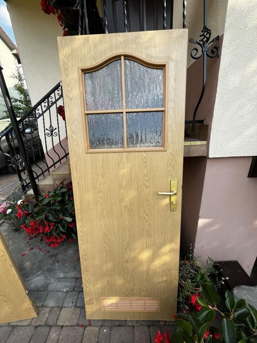 Drzwi lazienkowe prawe