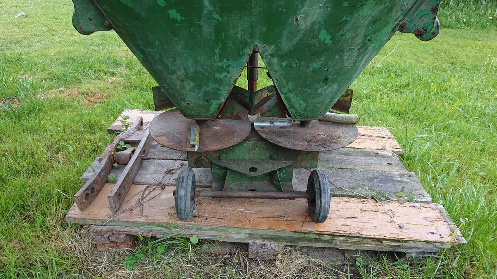 Rozsiewacz do nawozu