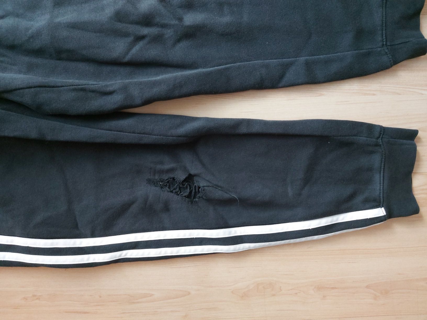 Spodnie dresowe chłopięce Adidas 146