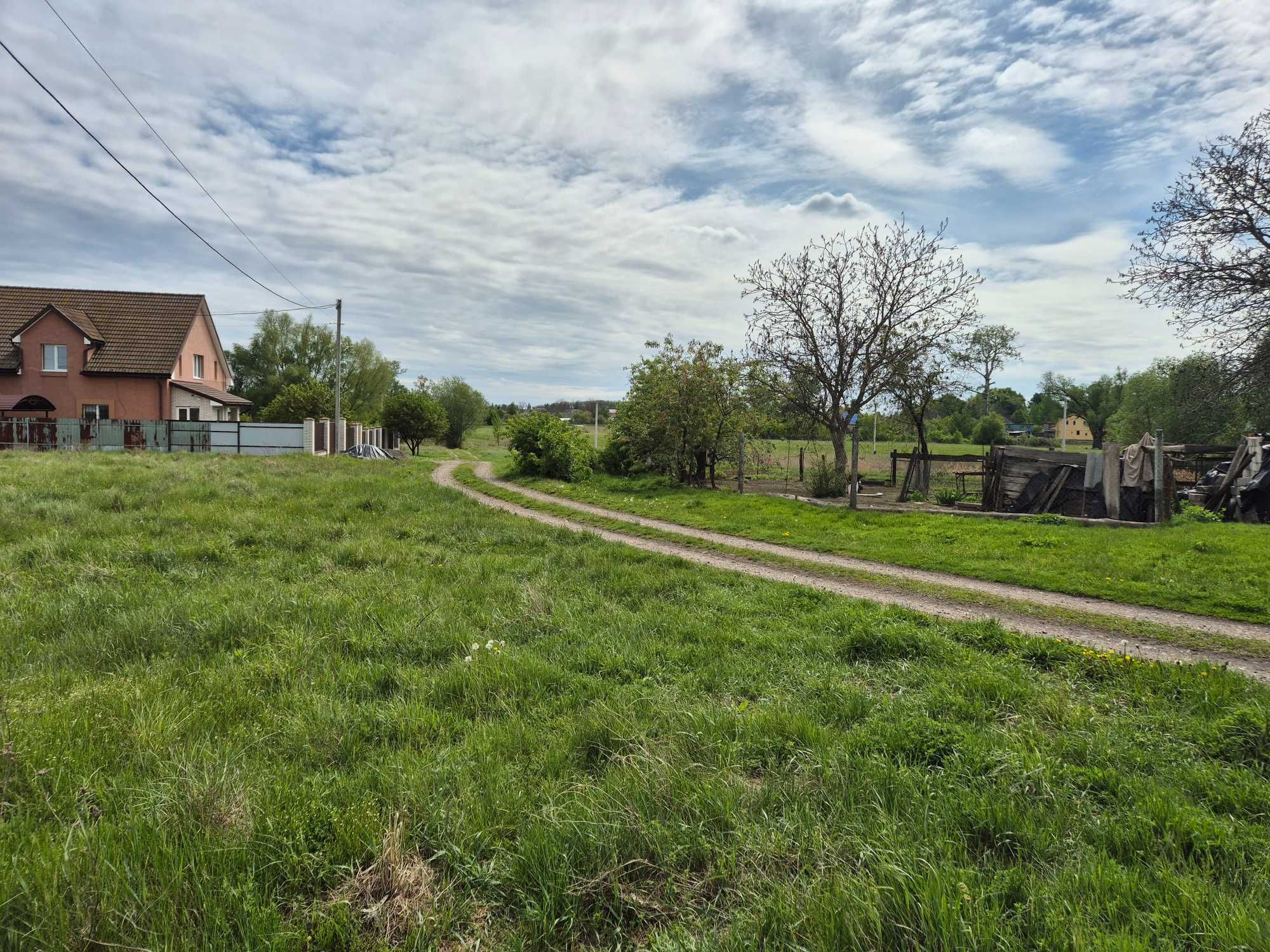 Продаж  ЗЕМЕЛЬНОЇ ДІЛЯНКИ 15 сот . м. Березань