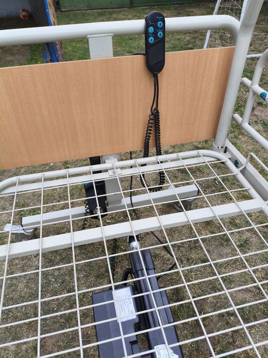Łóżko rehabilitacyjne elektryczne stan bardzo dobry