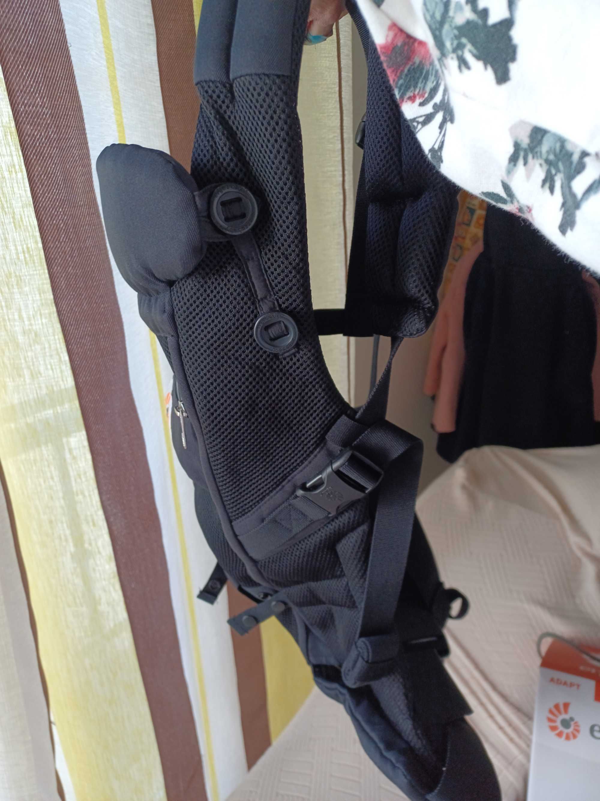 Ergobaby Mochila Adapt Preto