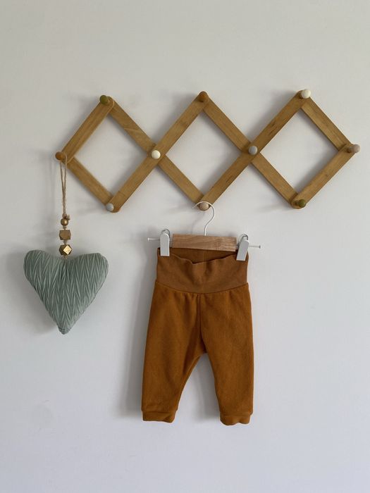 Spodnie polarowe ciepłe legginsy h&m 62 musztardowe