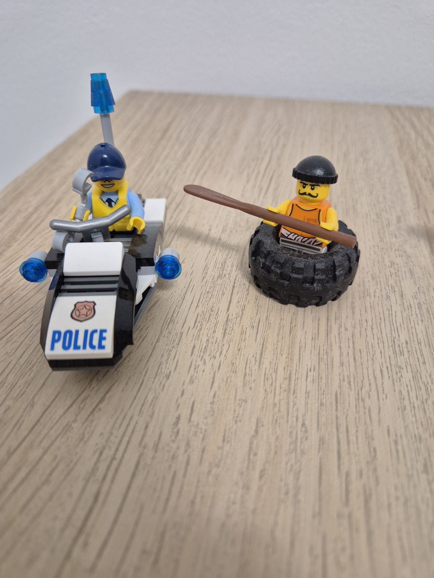 Lego City 60176, 60126, 30359 policja